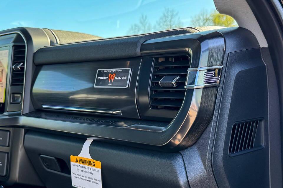 2026 FORD F-250 LARIAT thumbnail 19