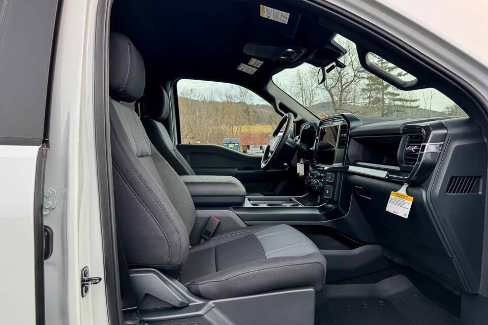 صورة مصغرة 11 لـ 2026 FORD F-150 STX