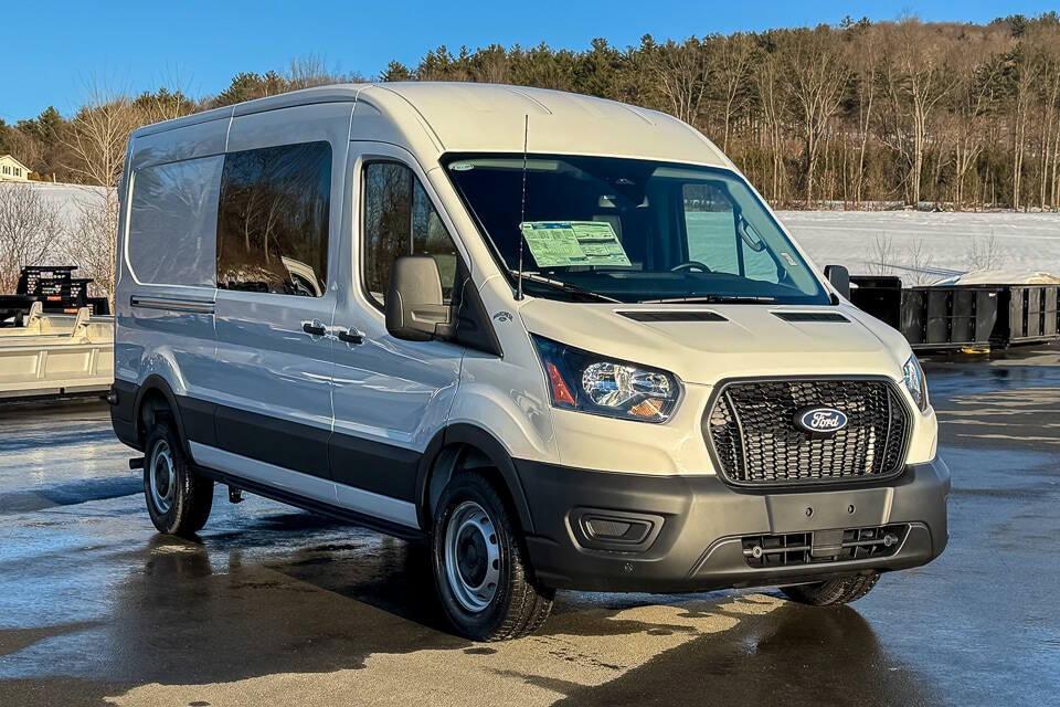 New 2026 Ford Transit-250 148 WB Medium Roof Cargo