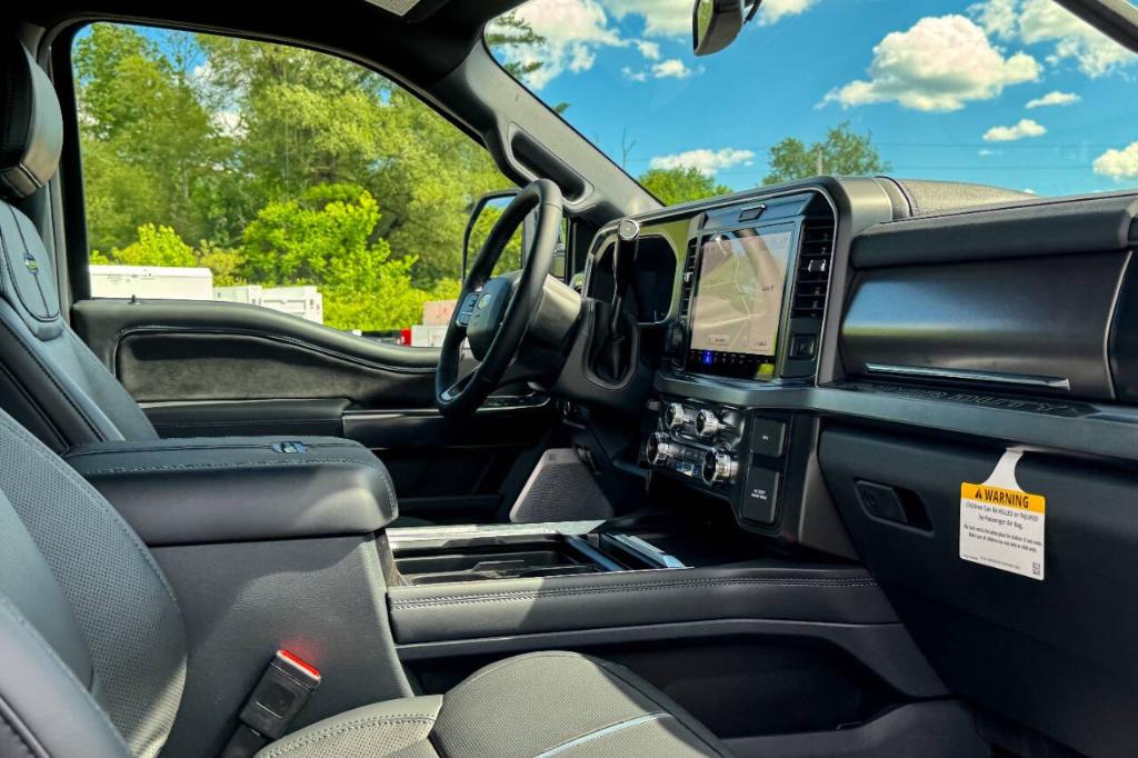 2026 FORD F-450 PLATINUM — миниатюра 15