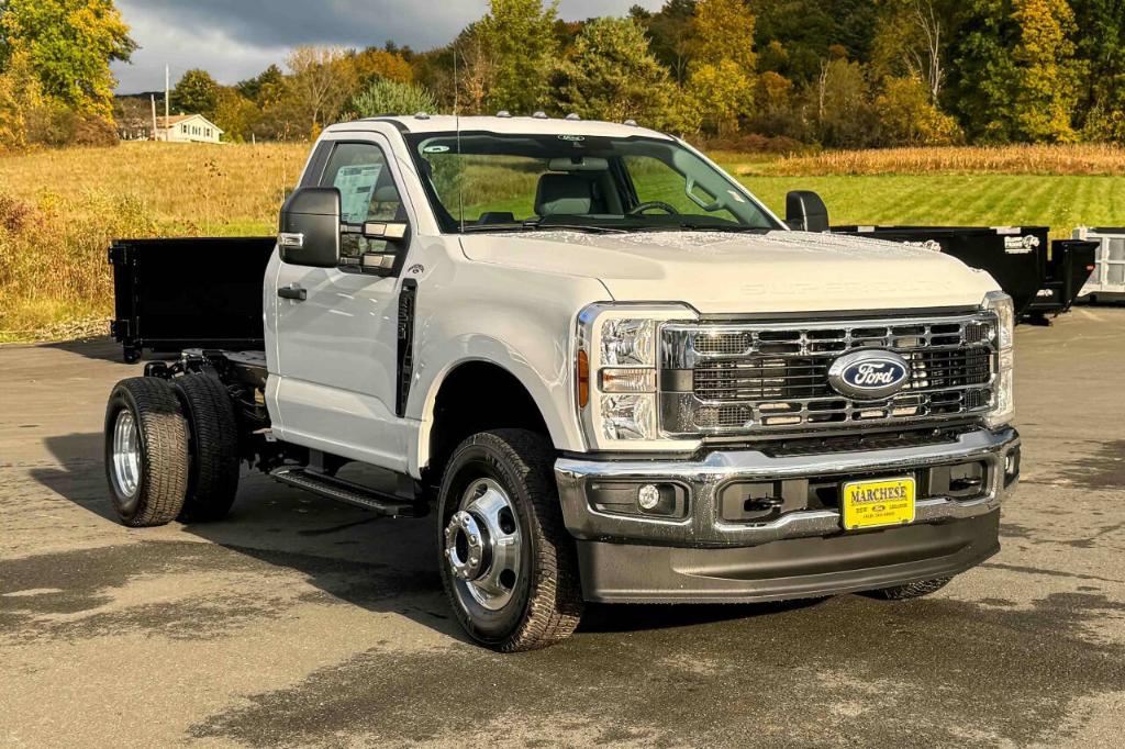 New 2027 Ford F-350 XL