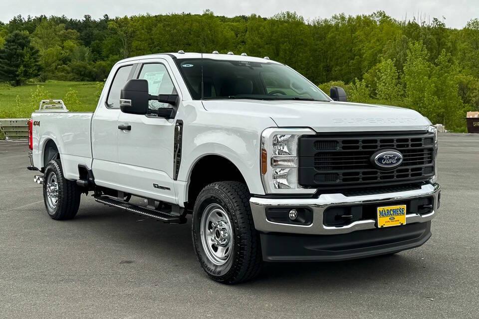 New 2026 Ford F-350 Super Duty