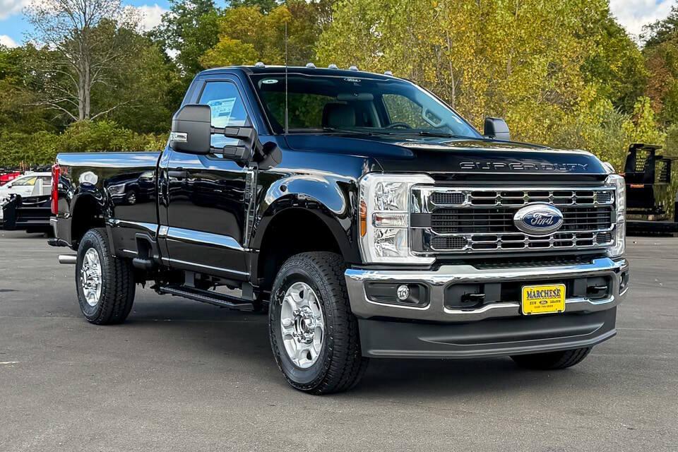 New 2026 Ford F-350 XLT
