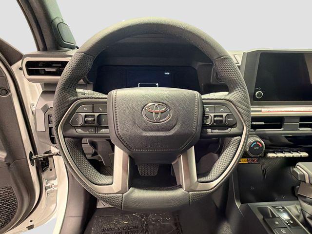 صورة 9 لـ 2026 Toyota TACOMA SR5