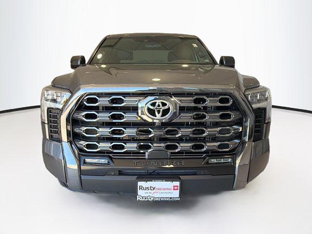 TOYOTA TUNDRA - 2