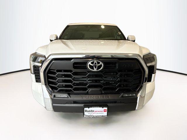 TOYOTA TUNDRA - 2