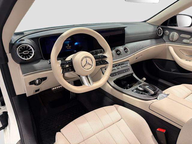 MERCEDES-BENZ E-CLASS - 8