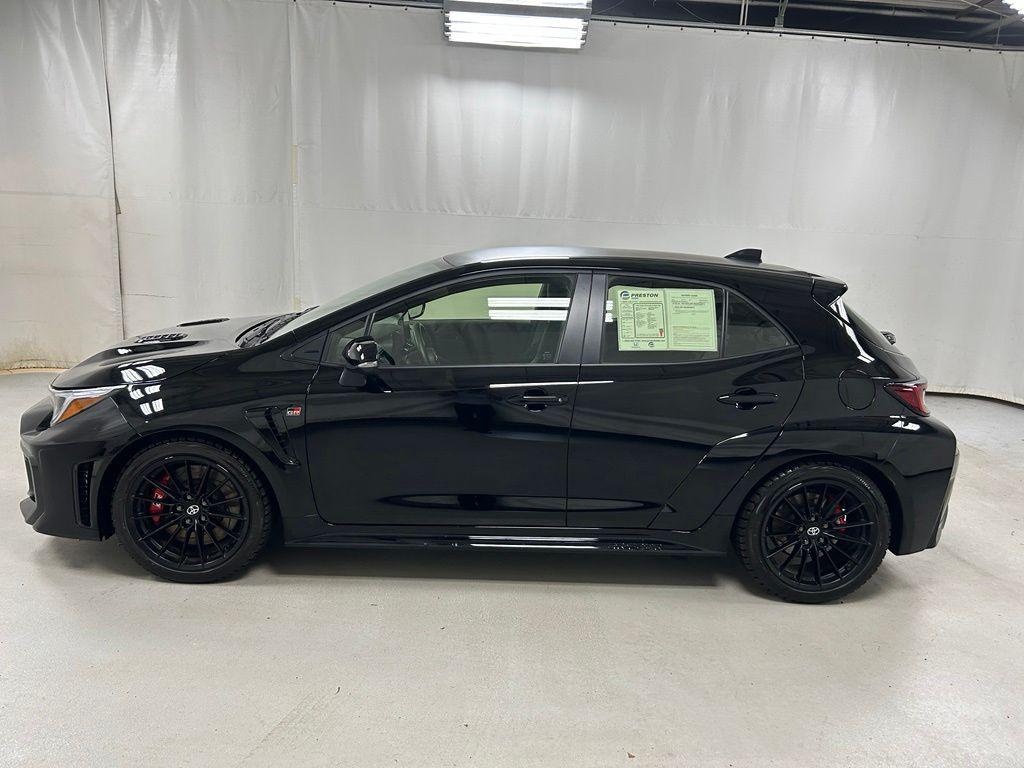 صورة 8 لـ 2026 Toyota GR COROLLA PREMIUM