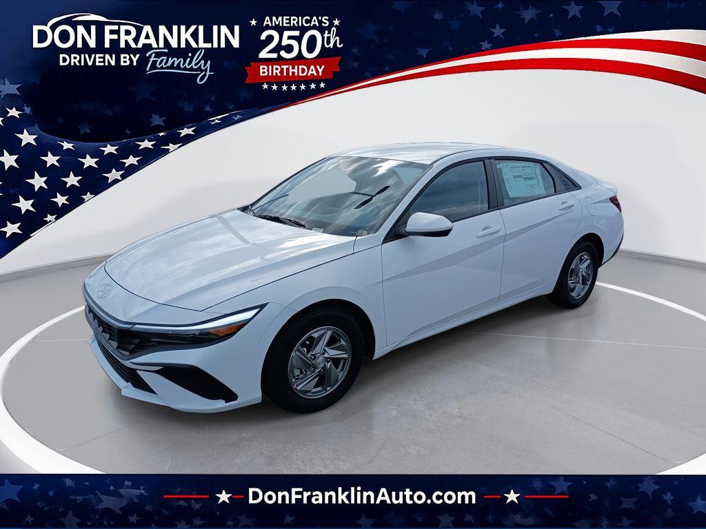 New 2026 Hyundai ELANTRA SE