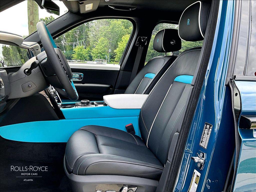 صورة 9 لـ 2027 ROLLS-ROYCE CULLINAN BLACK BADGE