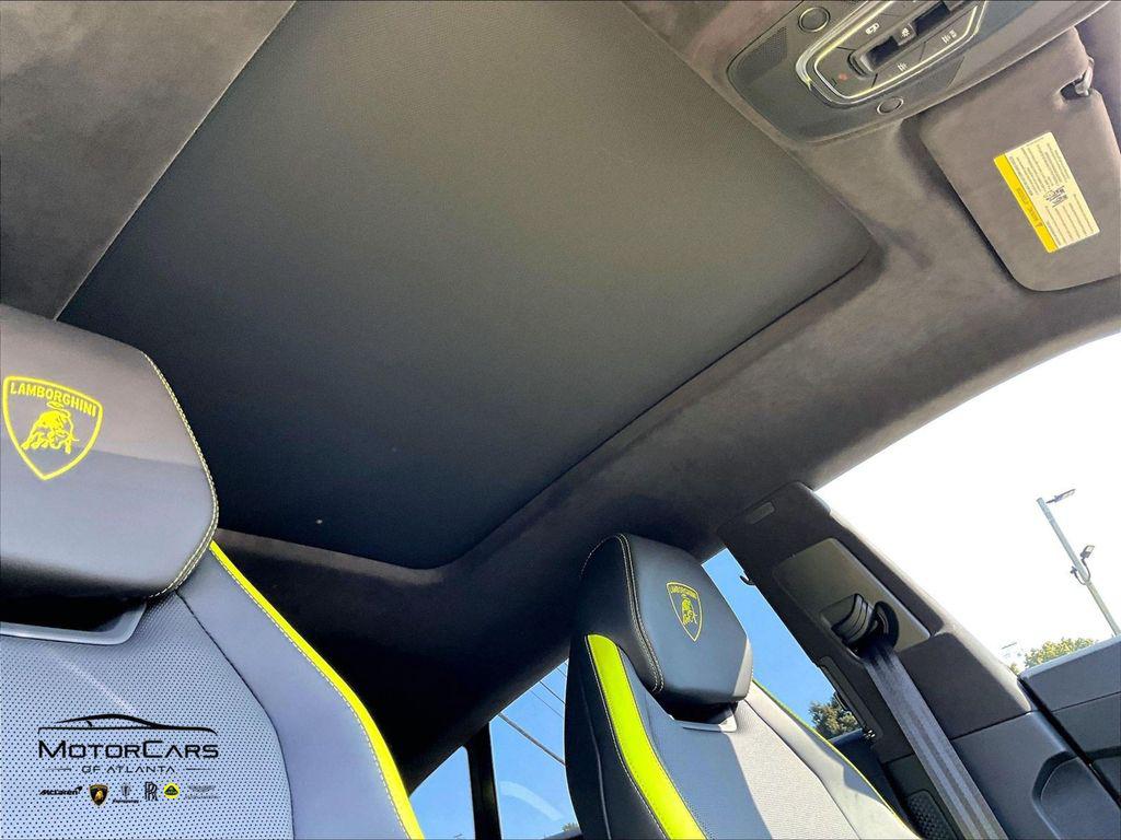 2025 Lamborghini URUS SE 缩略图 21