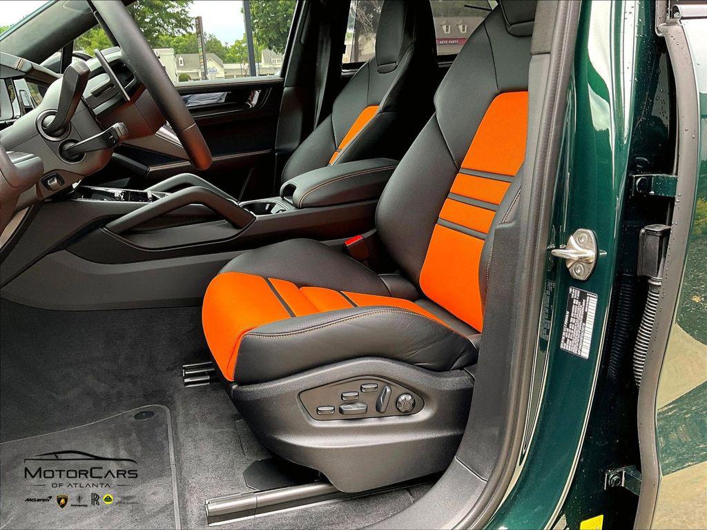 2026 Porsche CAYENNE TURBO GT 缩略图 21