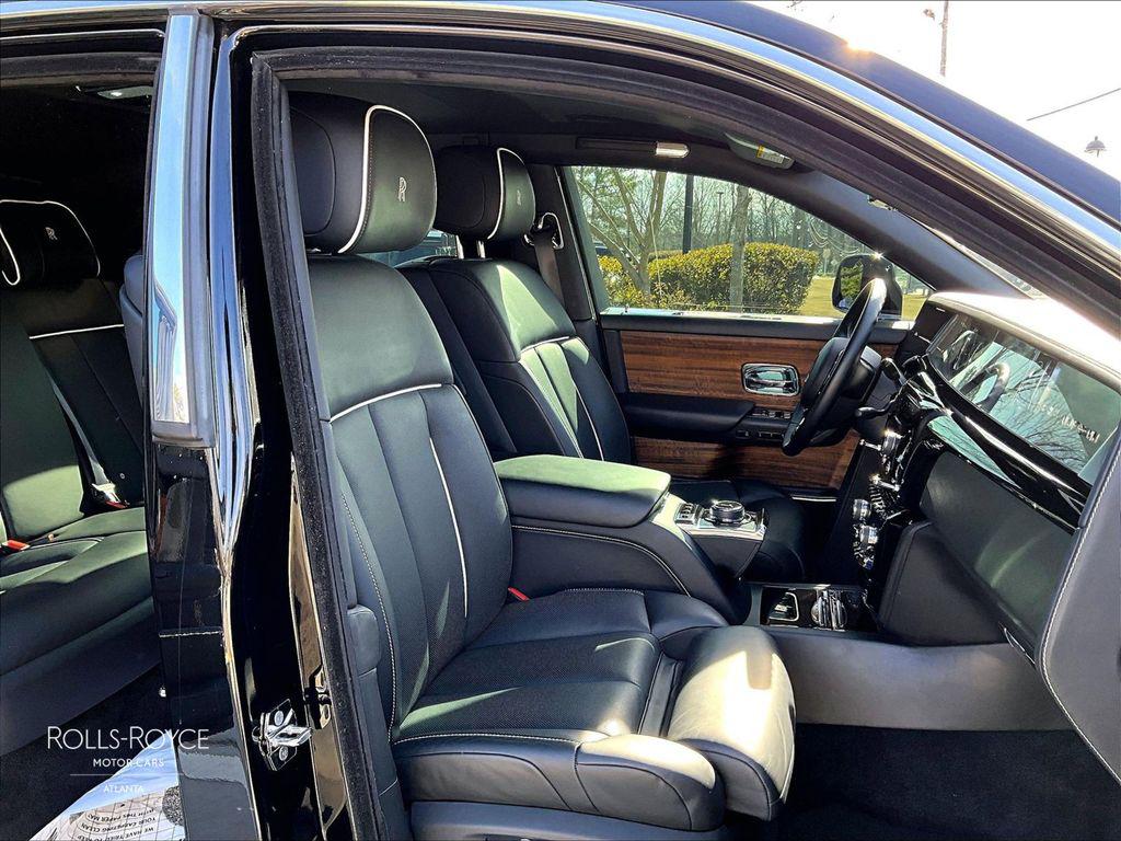 ROLLS-ROYCE PHANTOM - 9