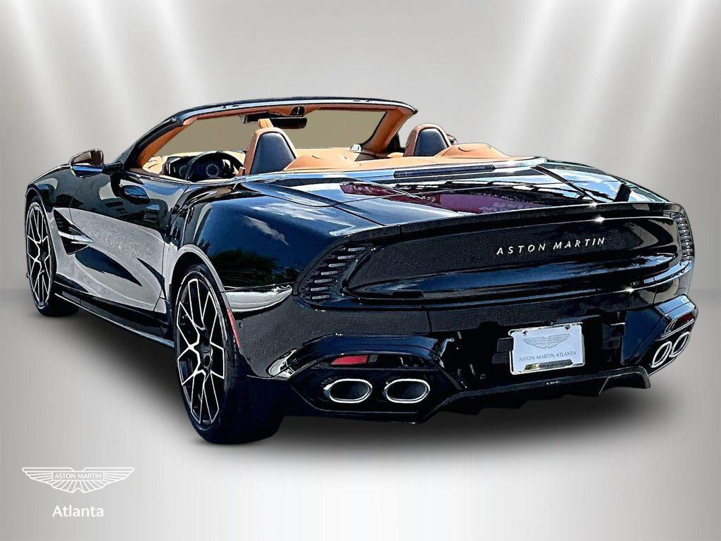 2026 Aston Martin VANQUISH VOLANTE 缩略图 3
