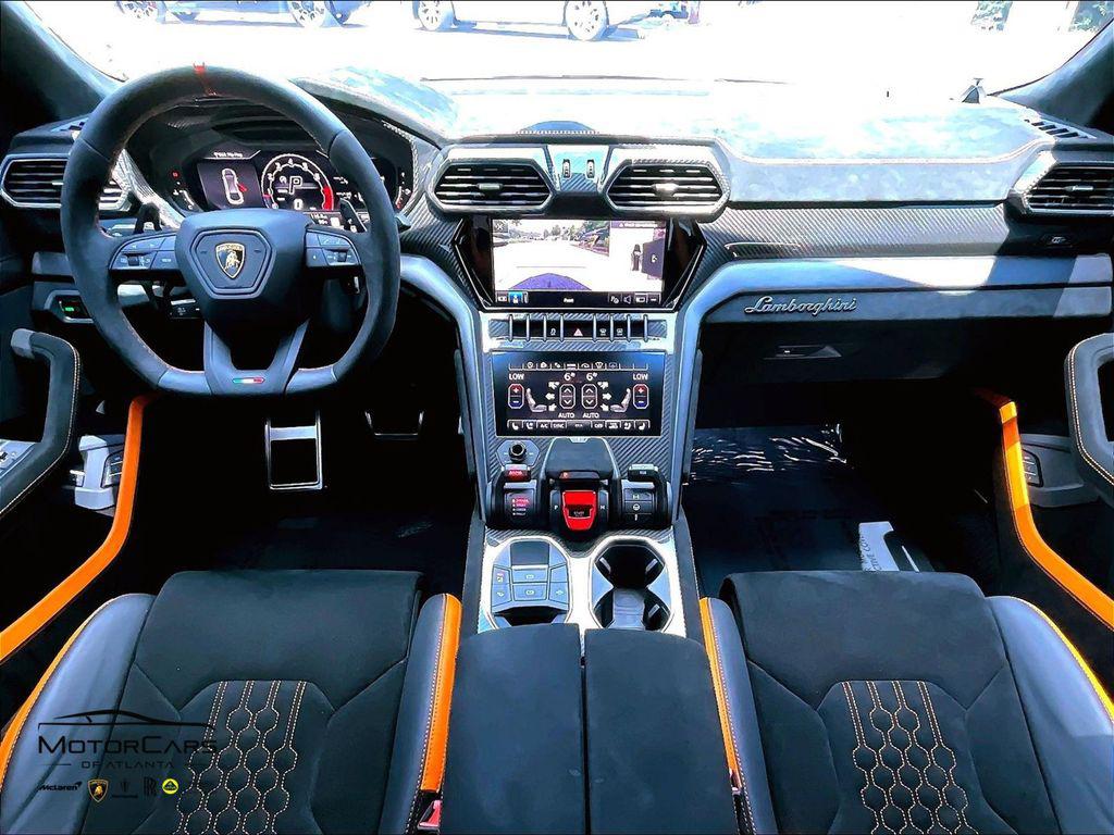 صورة 13 لـ 2024 Lamborghini URUS PERFORMANTE