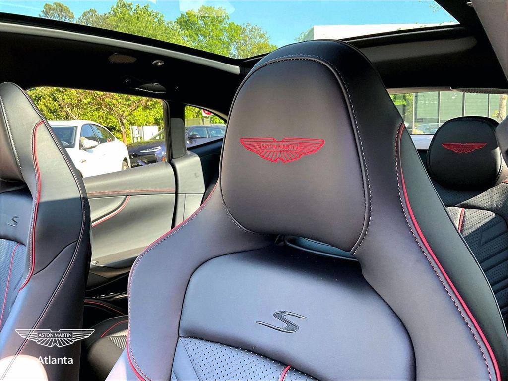 2026 Aston Martin DBX S 缩略图 15