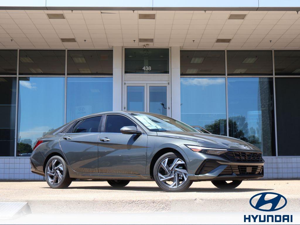 New 2026 Hyundai ELANTRA HEV Limited
