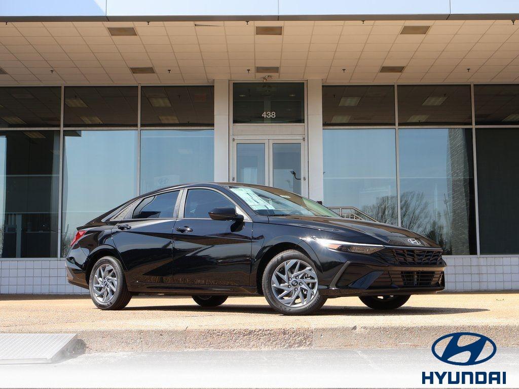 New 2026 Hyundai ELANTRA HEV Blue