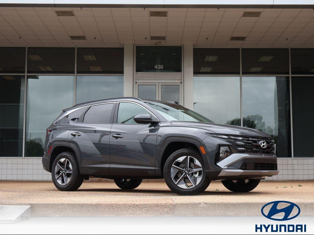 New 2026 Hyundai TUCSON SEL