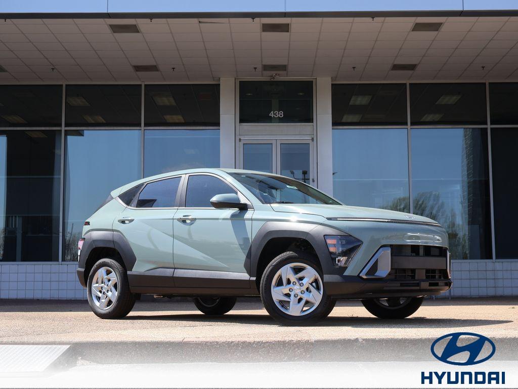 New 2026 Hyundai KONA SE