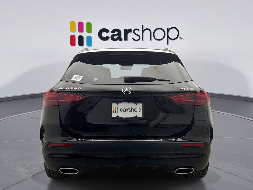 MERCEDES-BENZ GLA-CLASS - 4