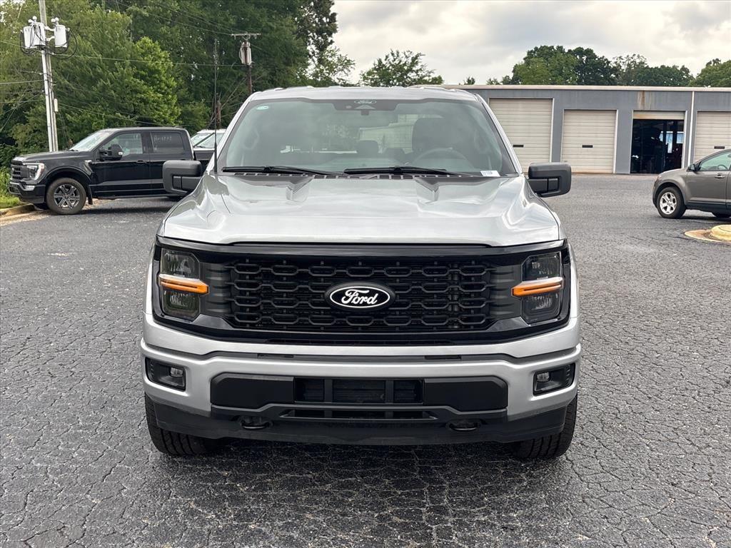 صورة 2 لـ 2024 FORD F-150 STX