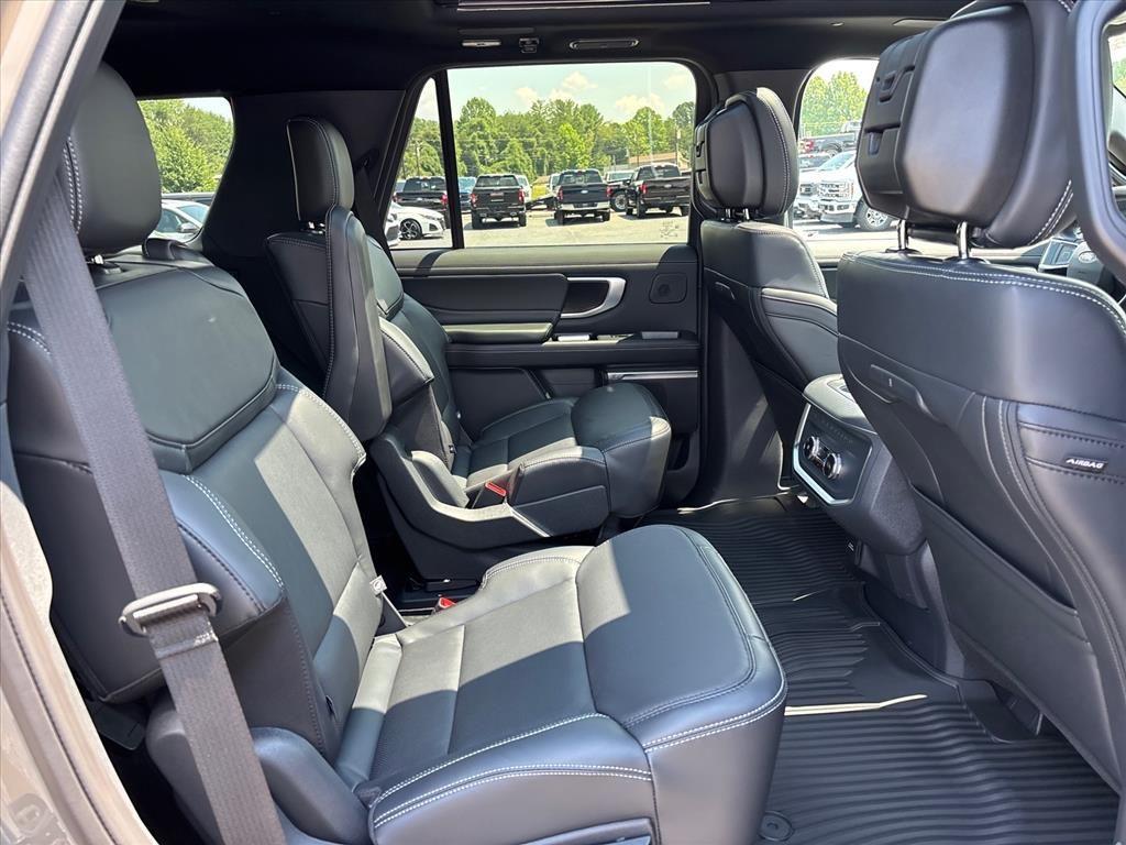 2027 FORD EXPEDITION PLATINUM — фото 10