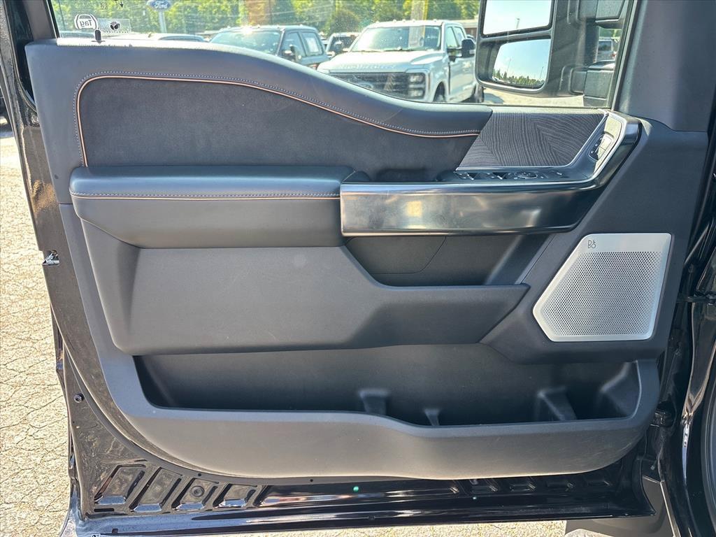 صورة مصغرة 26 لـ 2023 FORD F-450 PLATINUM