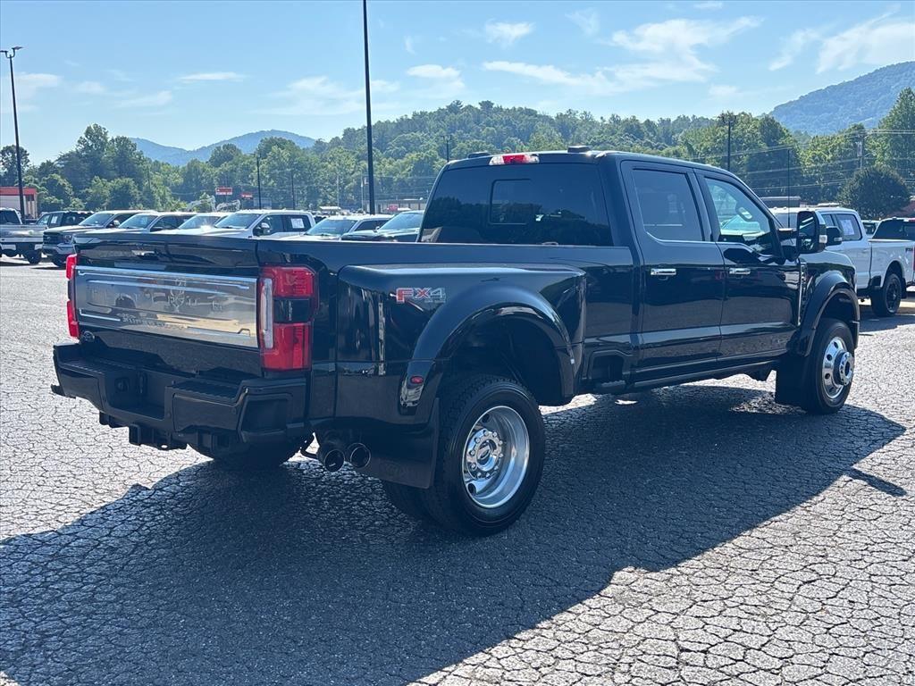 2023 FORD F-450 PLATINUM — фото 8