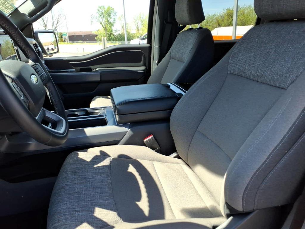 FORD F-150 XLT - 4
