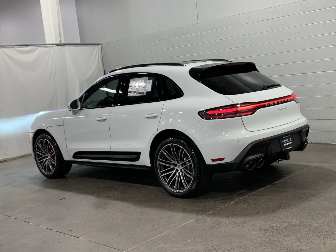 صورة 3 لـ 2026 Porsche MACAN