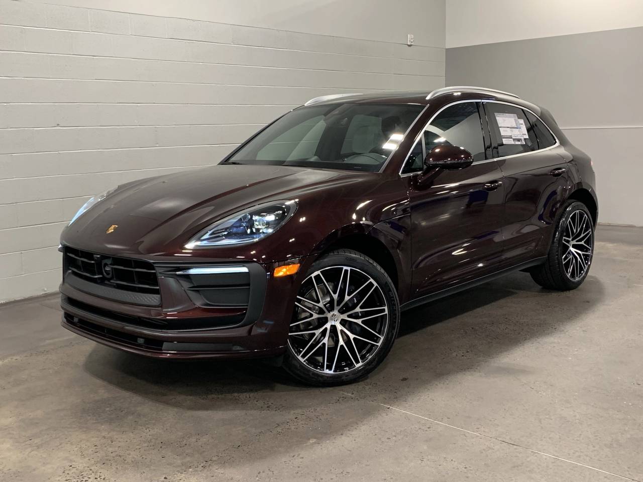 2026 Porsche MACAN — фото 1