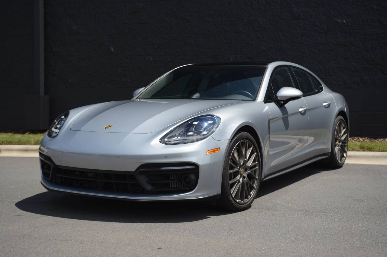 صورة 1 لـ 2023 Porsche PANAMERA