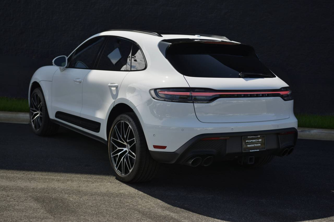 2026 Porsche MACAN — фото 3