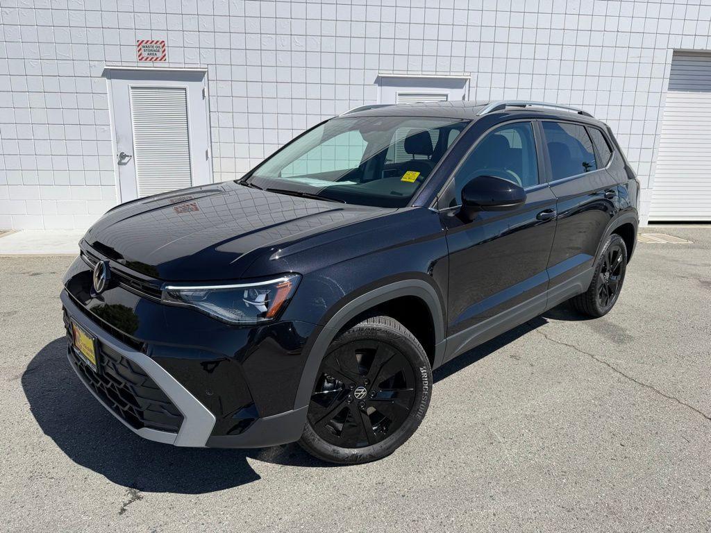 New 2026 Volkswagen Taos 1.5T SE