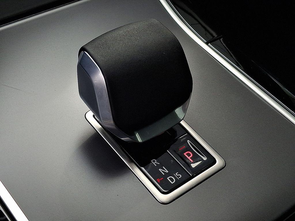 2026 LAND Rover RANGE ROVER VELAR P250 S thumbnail 13