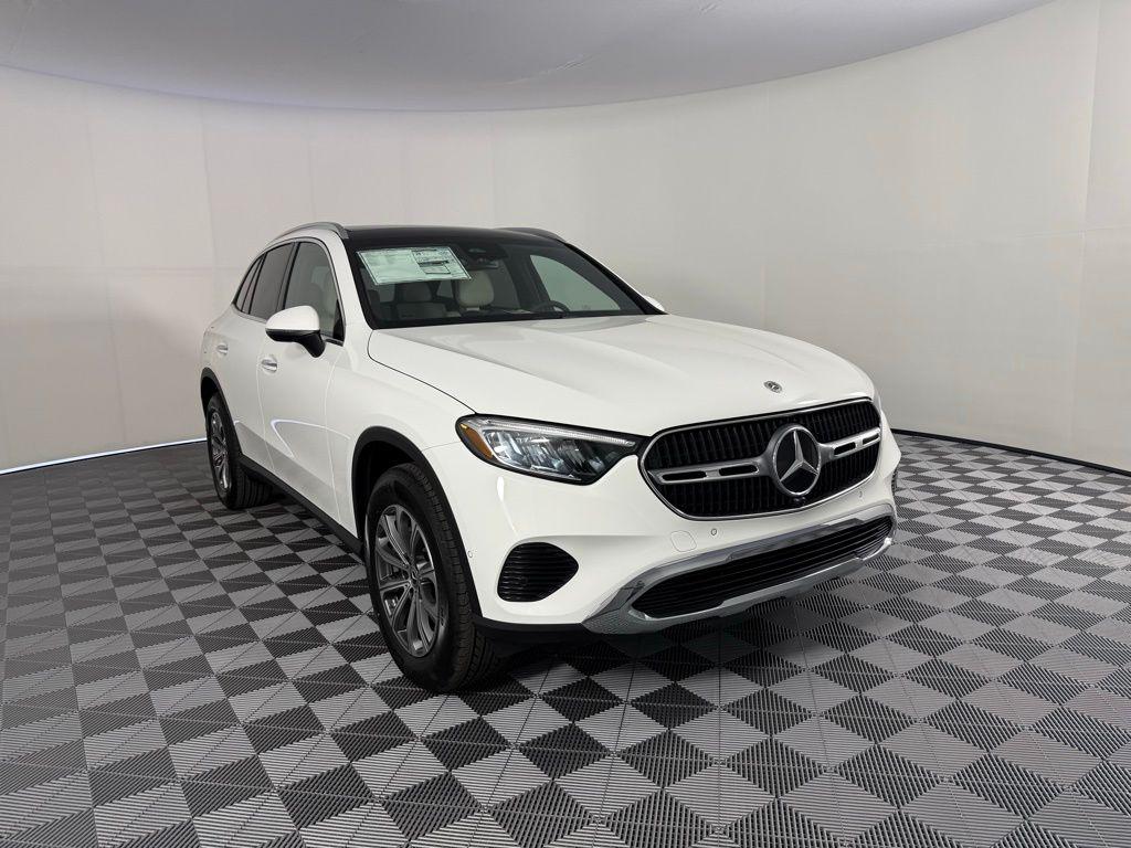 New 2026 Mercedes-Benz GLC 300 4MATIC