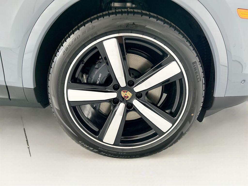 2026 Porsche CAYENNE — миниатюра 32