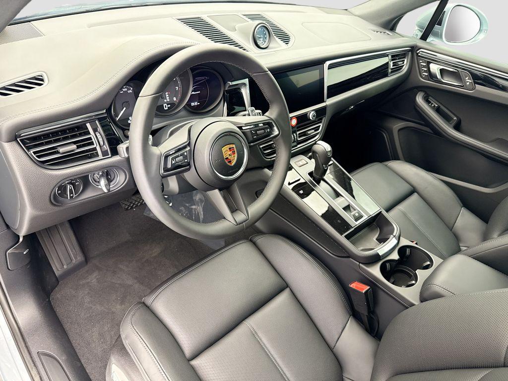 صورة 4 لـ 2026 Porsche MACAN