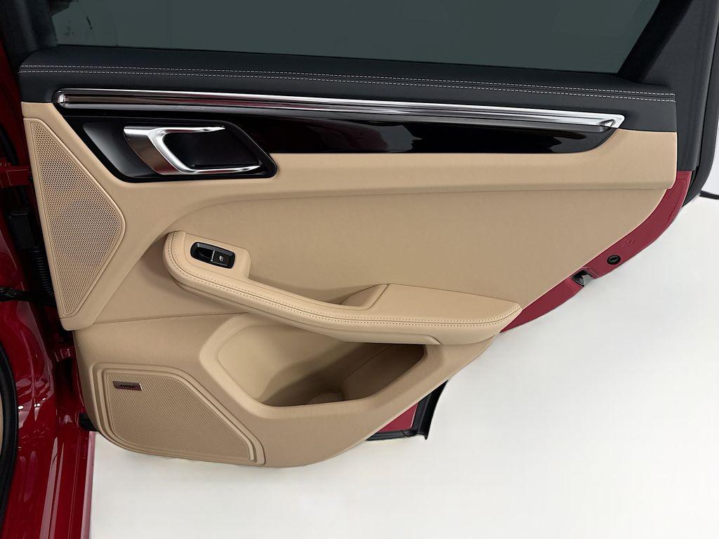 صورة مصغرة 27 لـ 2026 Porsche MACAN