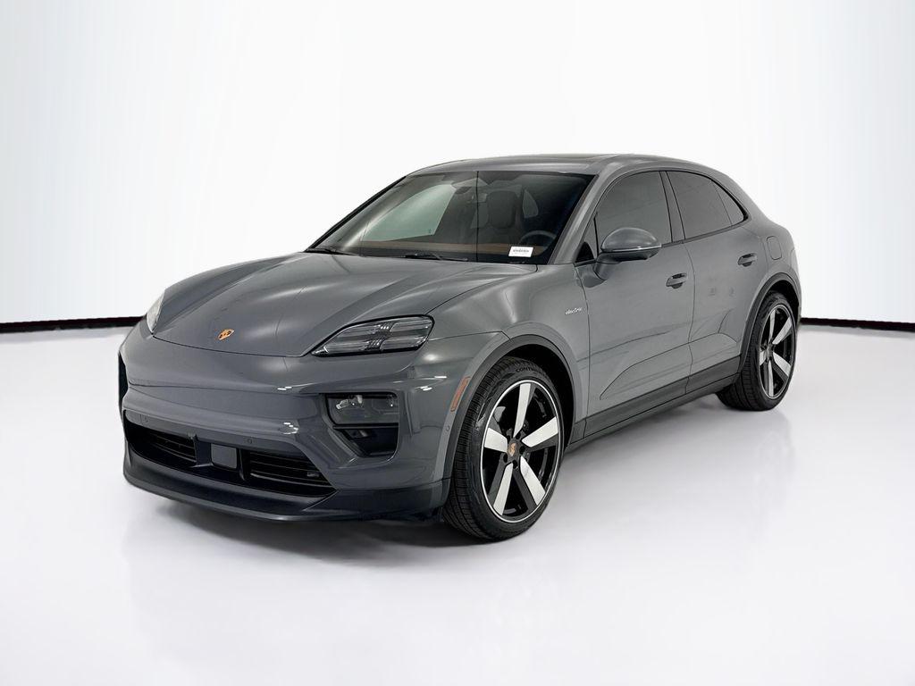 New 2026 Porsche Macan Macan Electric