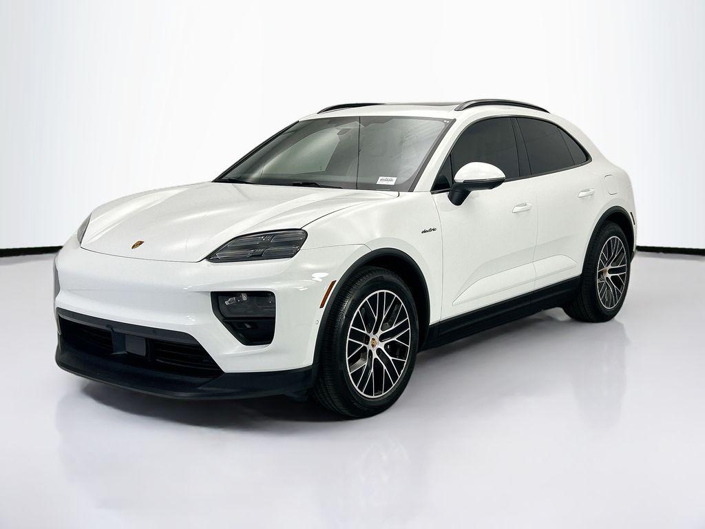 New 2026 Porsche Macan Macan Electric
