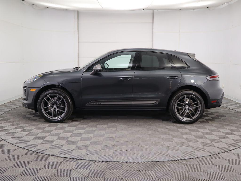 2025 Porsche MACAN — фото 2