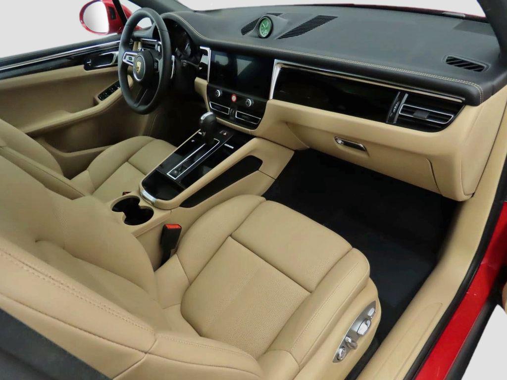 2025 Porsche MACAN — миниатюра 19