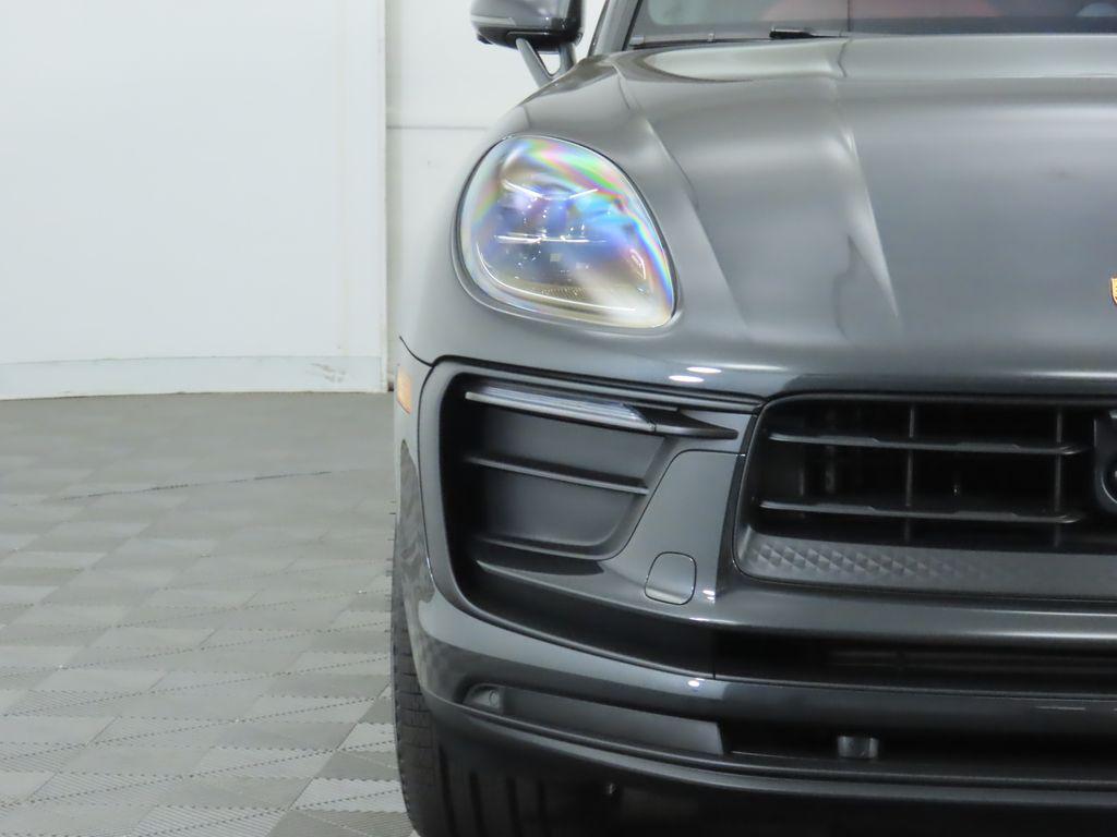 2025 Porsche MACAN — миниатюра 12