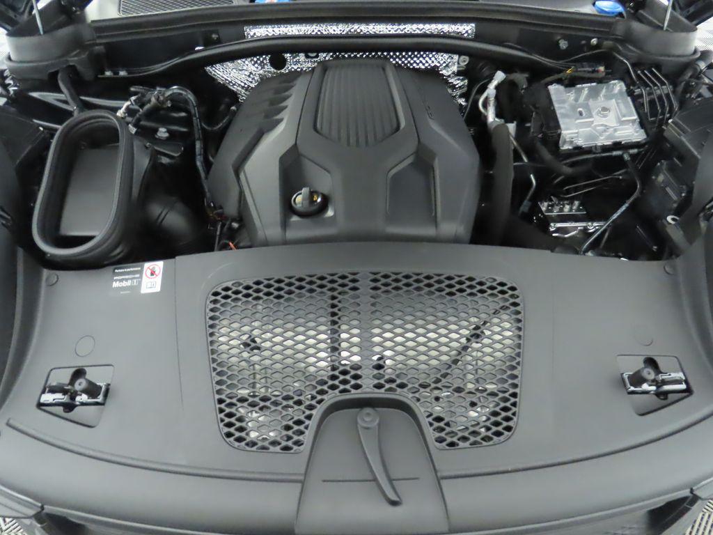 2025 Porsche MACAN — миниатюра 32