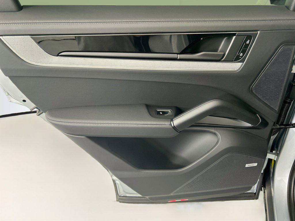 2026 Porsche CAYENNE 缩略图 26