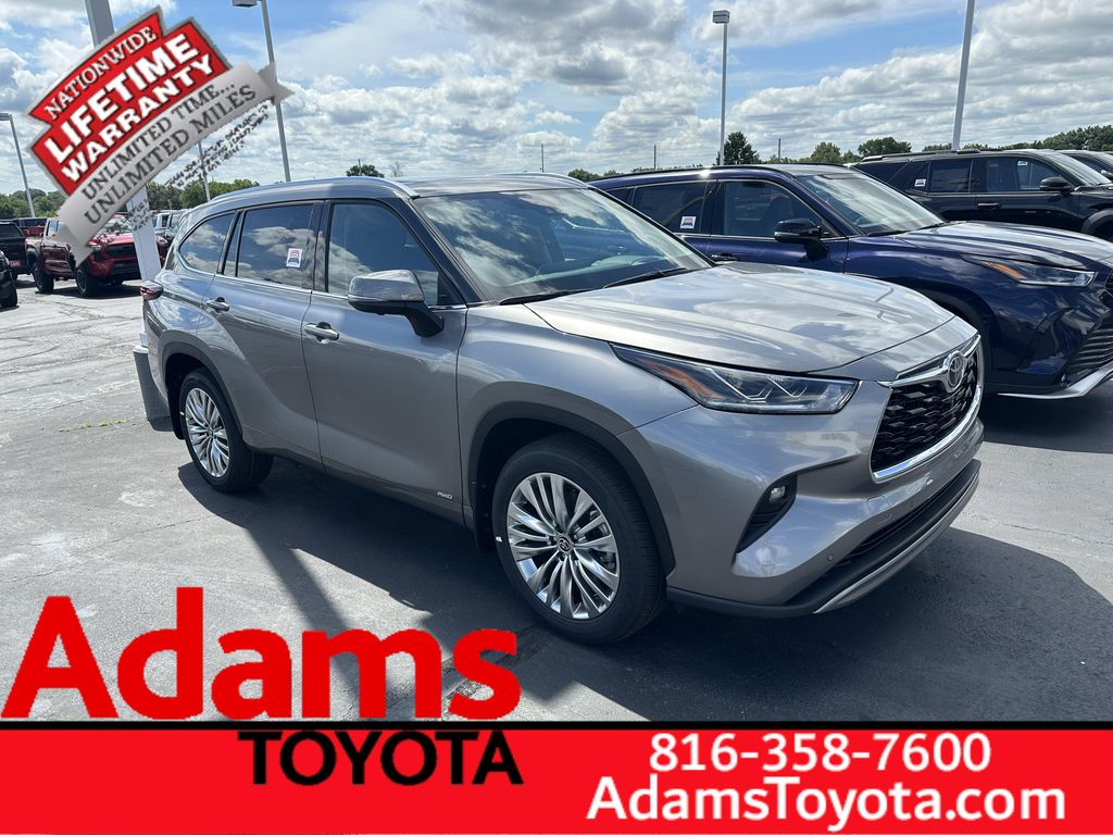 New 2026 Toyota Highlander Hybrid Platinum