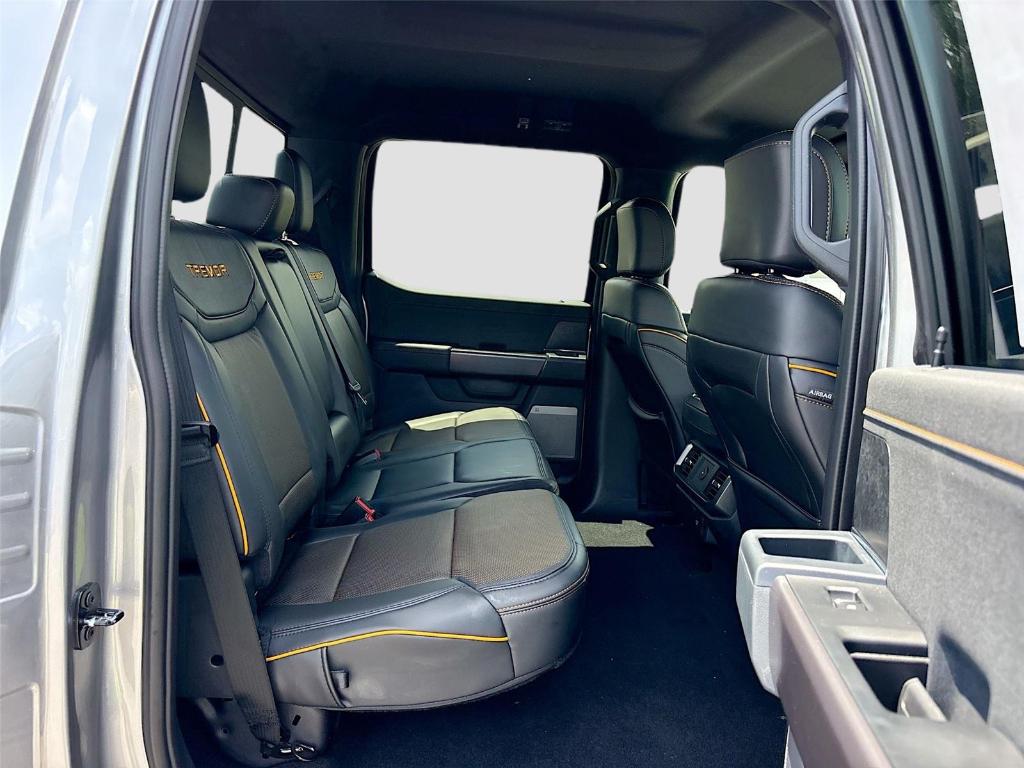 صورة مصغرة 29 لـ 2026 FORD F-150 TREMOR