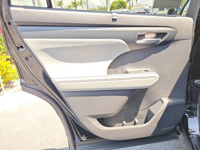 TOYOTA HIGHLANDER - 8